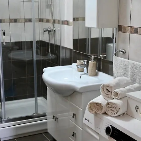 Leonora Apartamento *